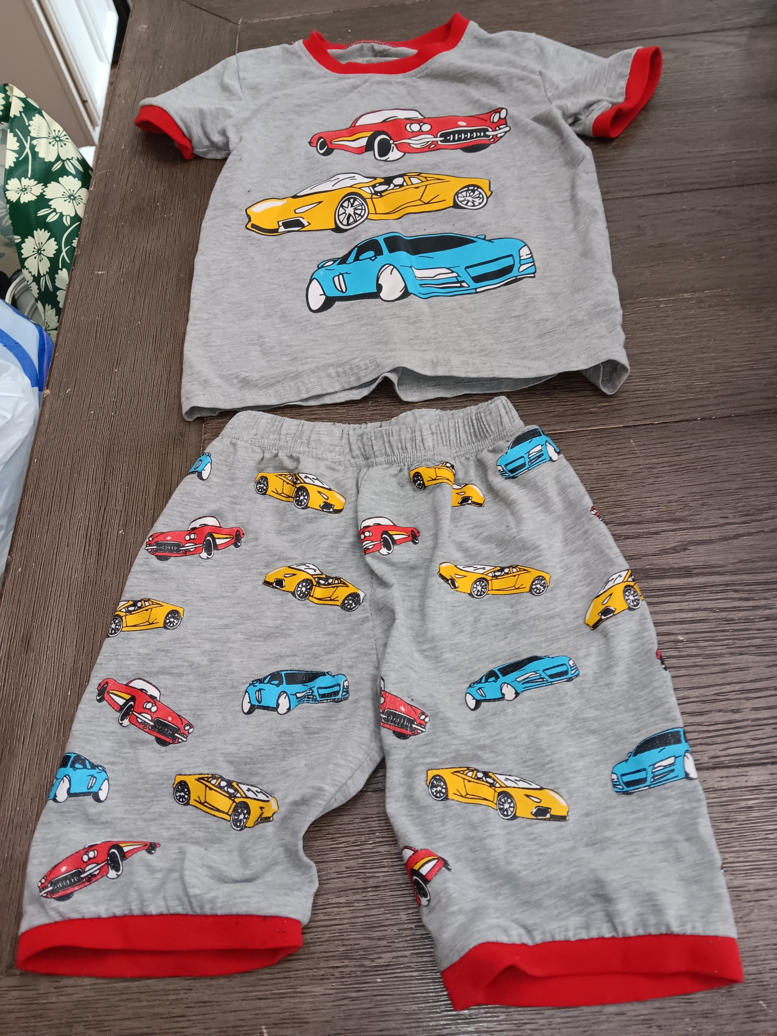 Kids Grey Car-Print Pajama Set With Red Trim